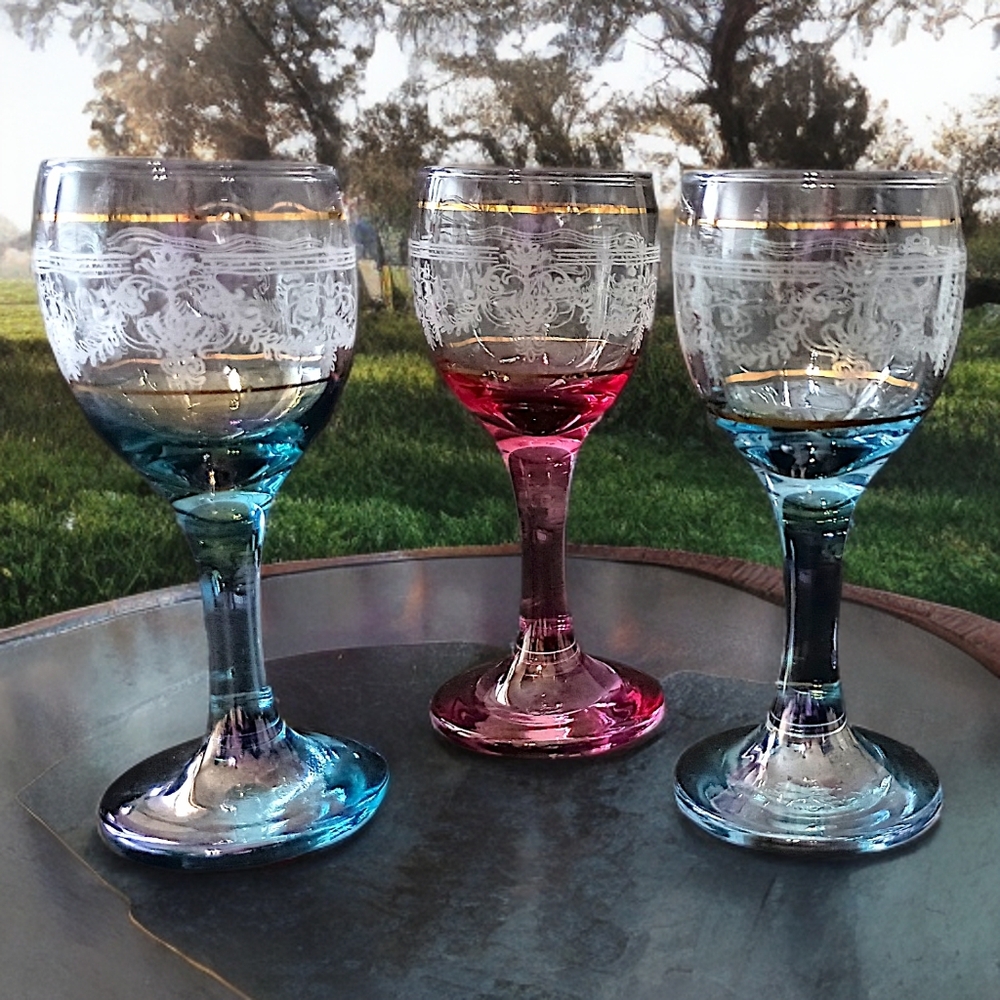 3 Cristal 3A Italy Cordial Glasses Cranberry Blue Etched Fleur De Lis Gold Trim